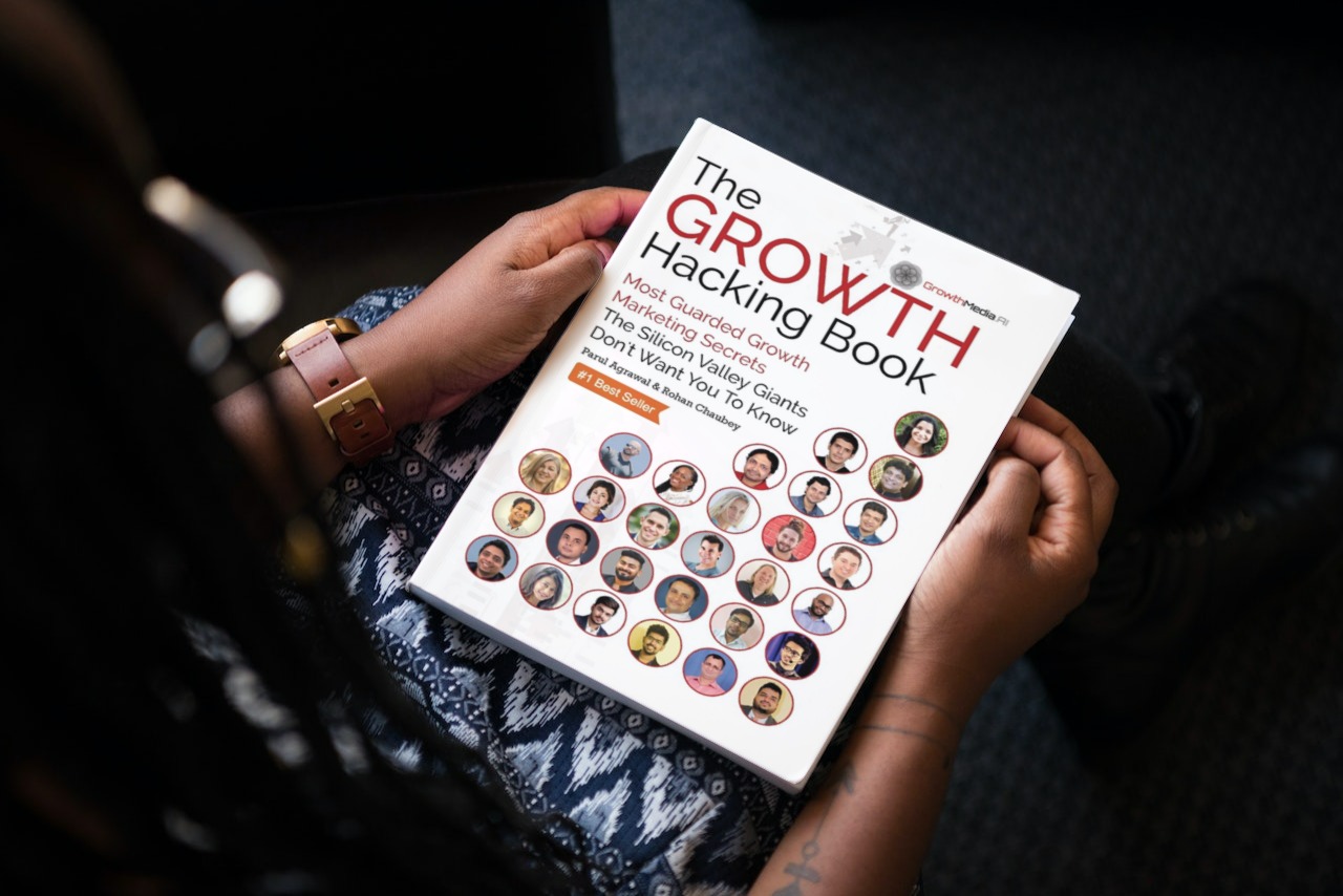 Growth Hacking Book